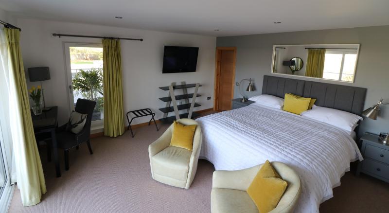 Alba Room